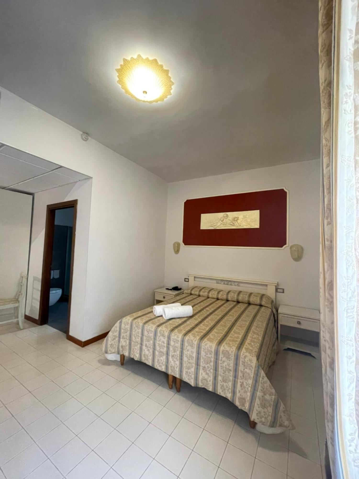 Platani Hotel Bolsena Extérieur photo